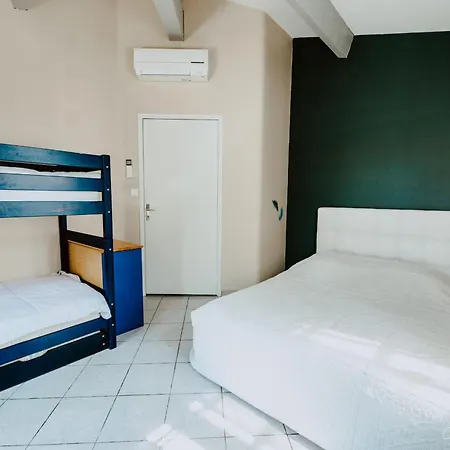 Otel La Mathilde En Famille Avec Piscine Ruoms